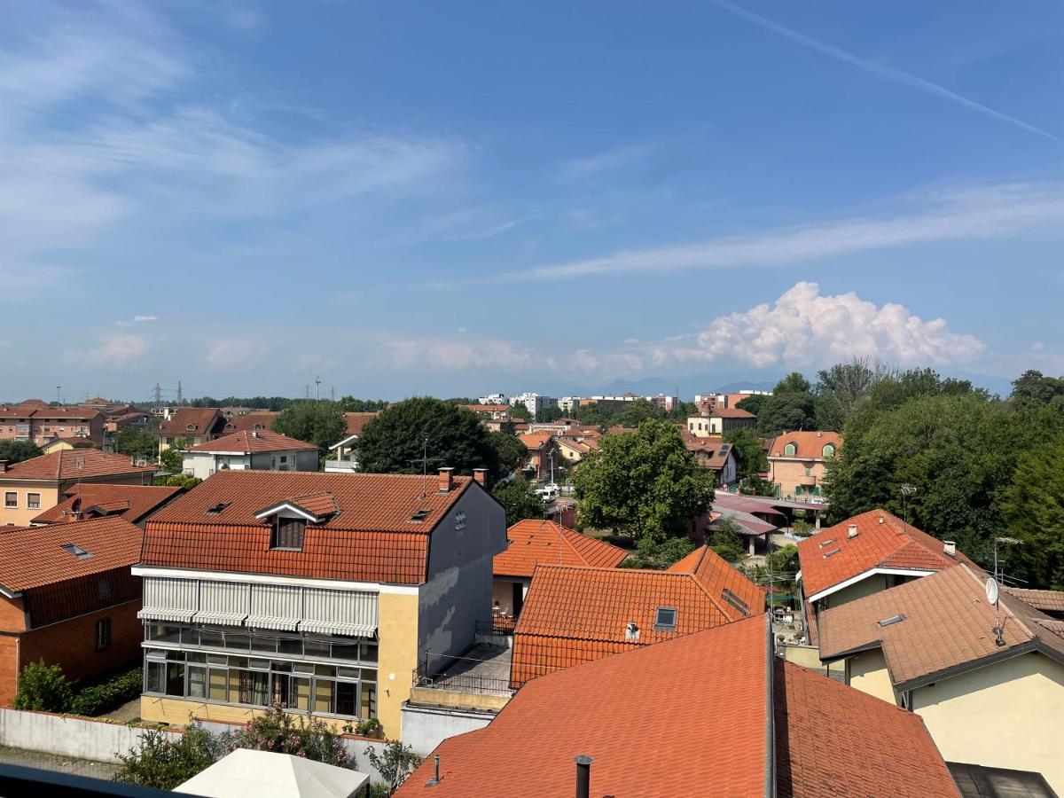 Rosa Vacanza E O Lavoro Nichelino Bagian luar foto